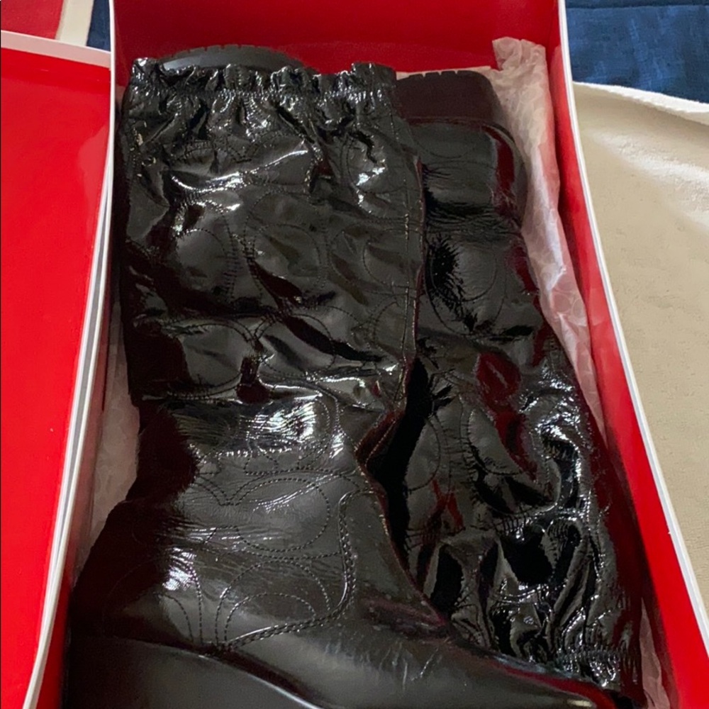 ****SALE ALERT***COACH PATENT LEATHER BOOTS****